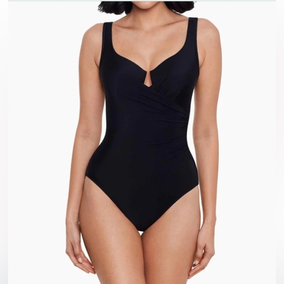 MIRACLESUIT Escape One Piece Swimsuit! Retail$172 - Picture 3 of 8